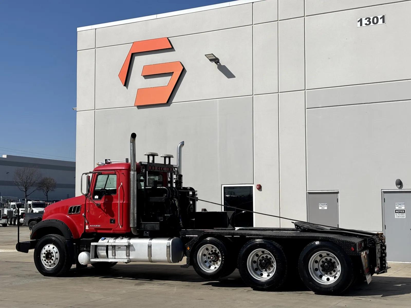 2016 Mack Granite in Hutchins, TX — photo 6