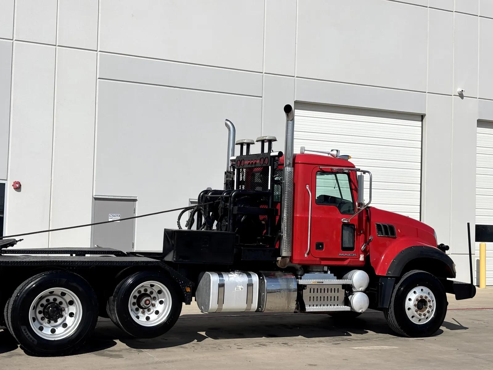 2016 Mack Granite in Hutchins, TX — photo 7