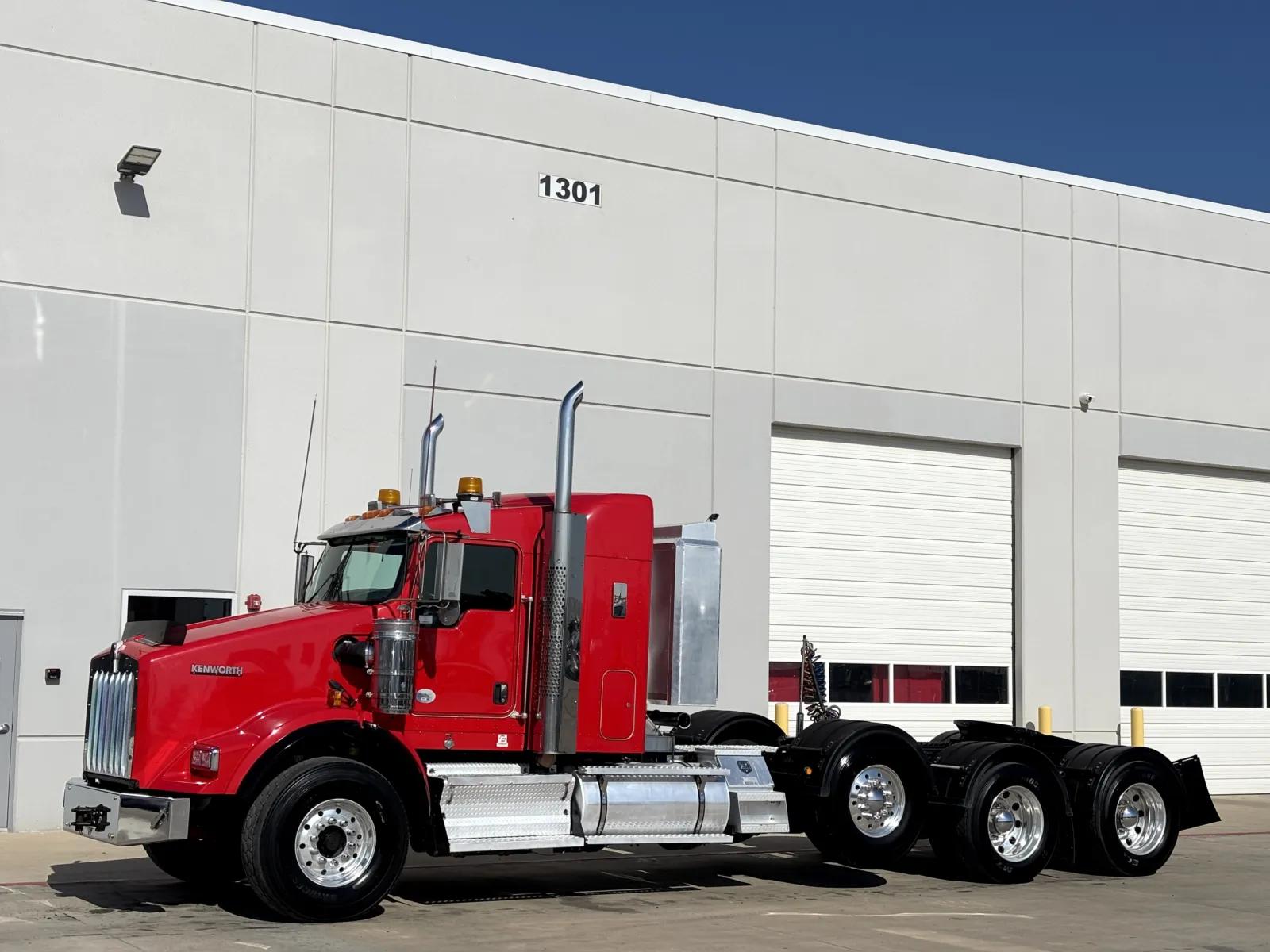 2016 Kenworth T800 in Hutchins, TX — photo 2