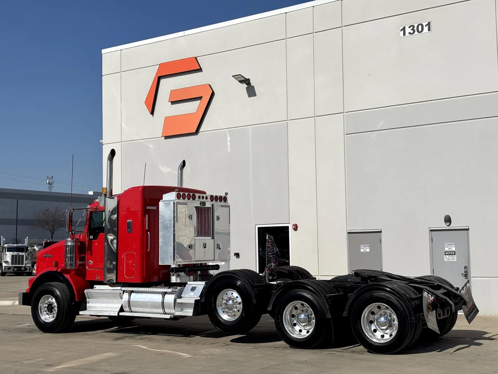 2016 Kenworth T800 in Hutchins, TX — photo 6