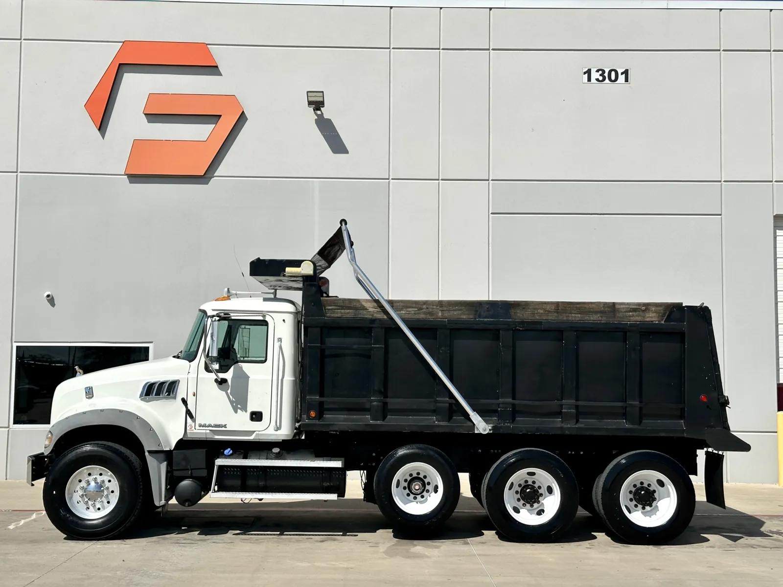 2013 Mack Granite in Hutchins, TX — photo 5