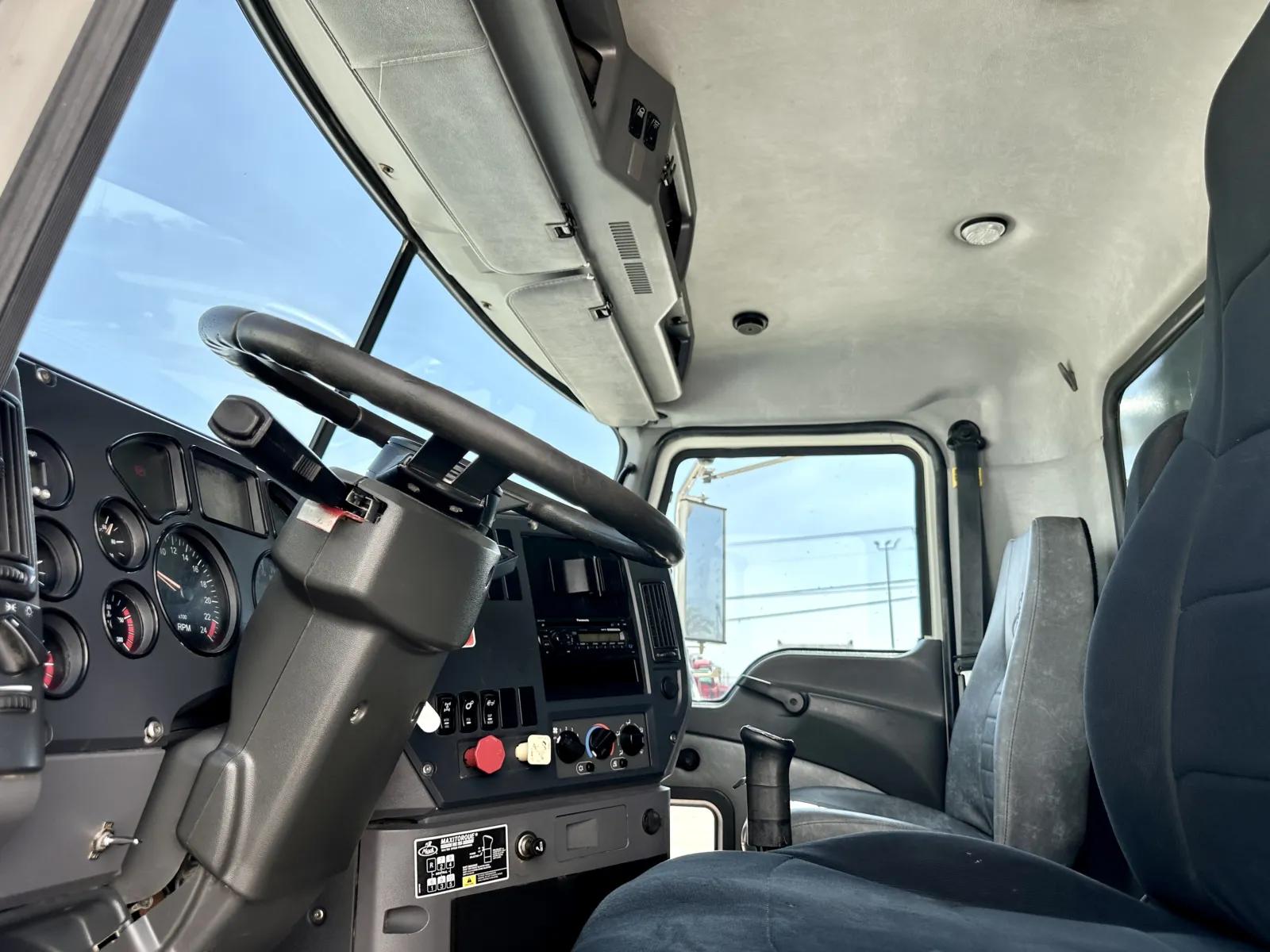 2013 Mack Granite in Hutchins, TX — photo 15