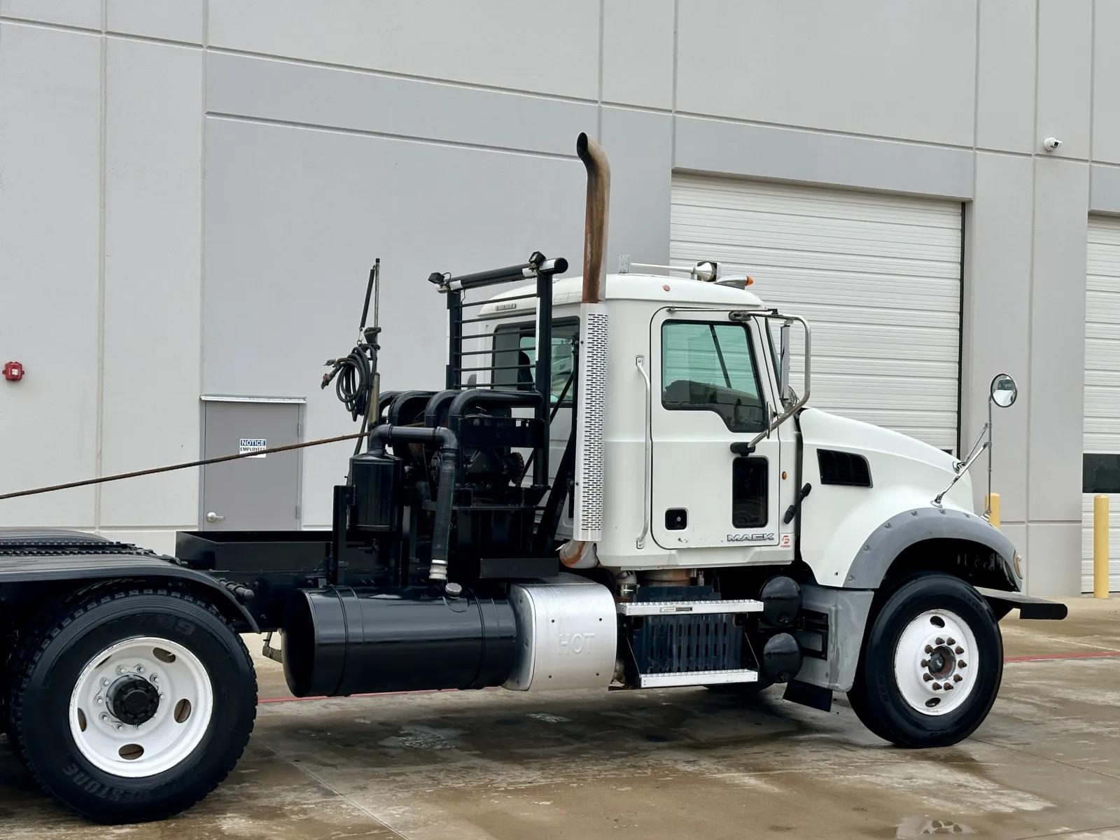 2012 Mack Granite in Hutchins, TX — photo 7