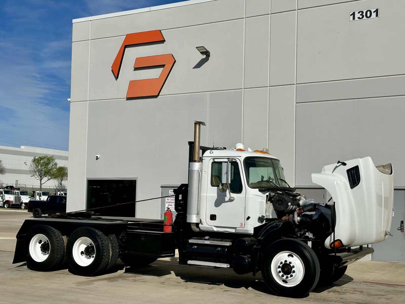 2006 Mack Granite in Hutchins, TX — photo 9