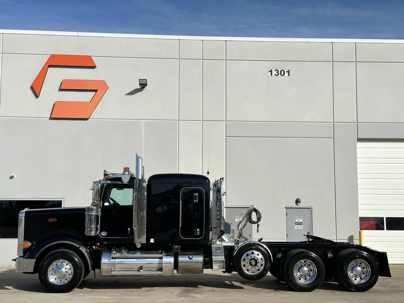 2020 Peterbilt 367 in Hutchins, TX — photo 4
