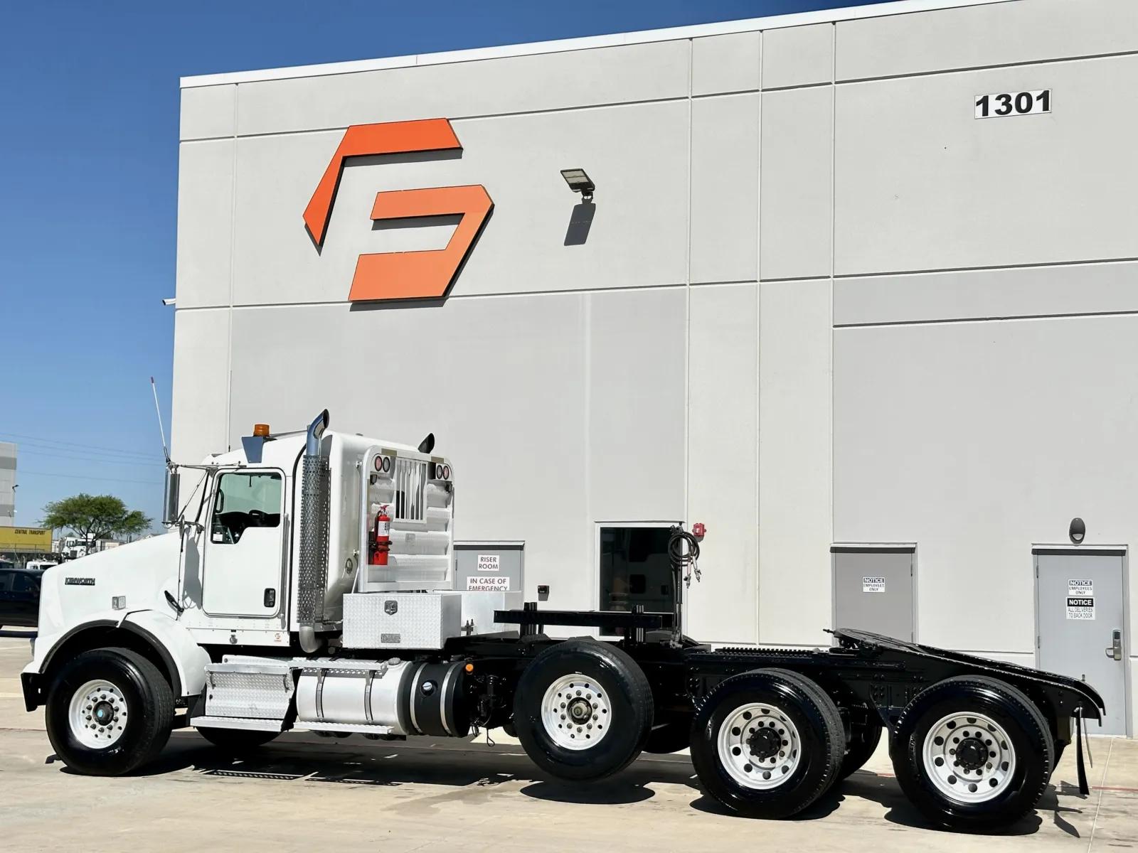 2014 Kenworth T800 in Hutchins, TX — photo 6