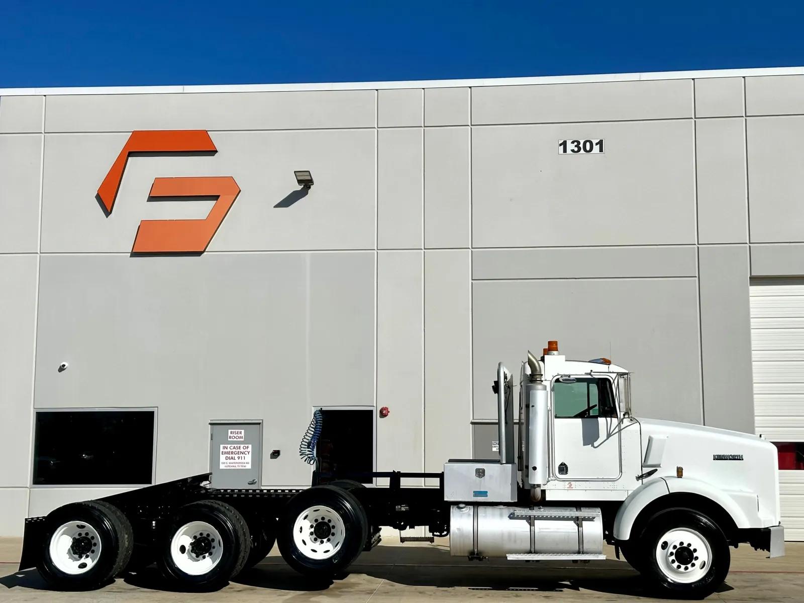 2001 Kenworth T800 in Hutchins, TX — photo 3