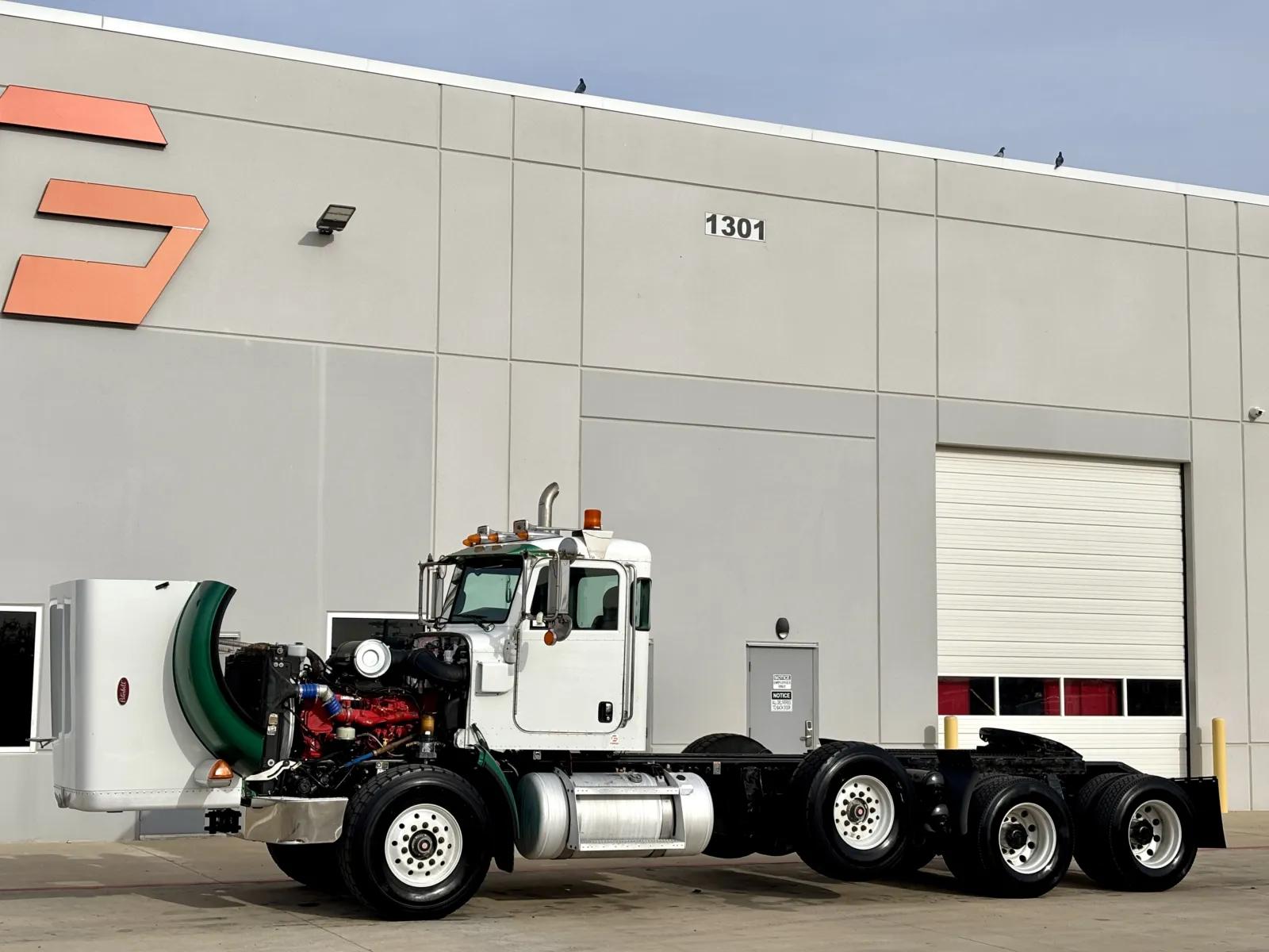 2009 Peterbilt 367 in Hutchins, TX — photo 10