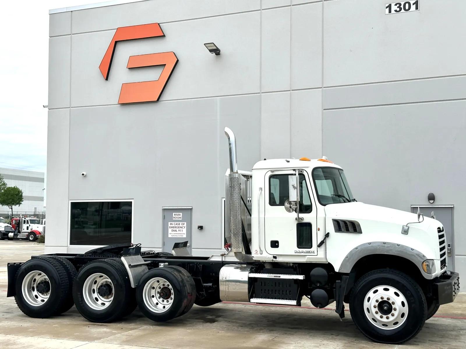 2011 Mack Granite