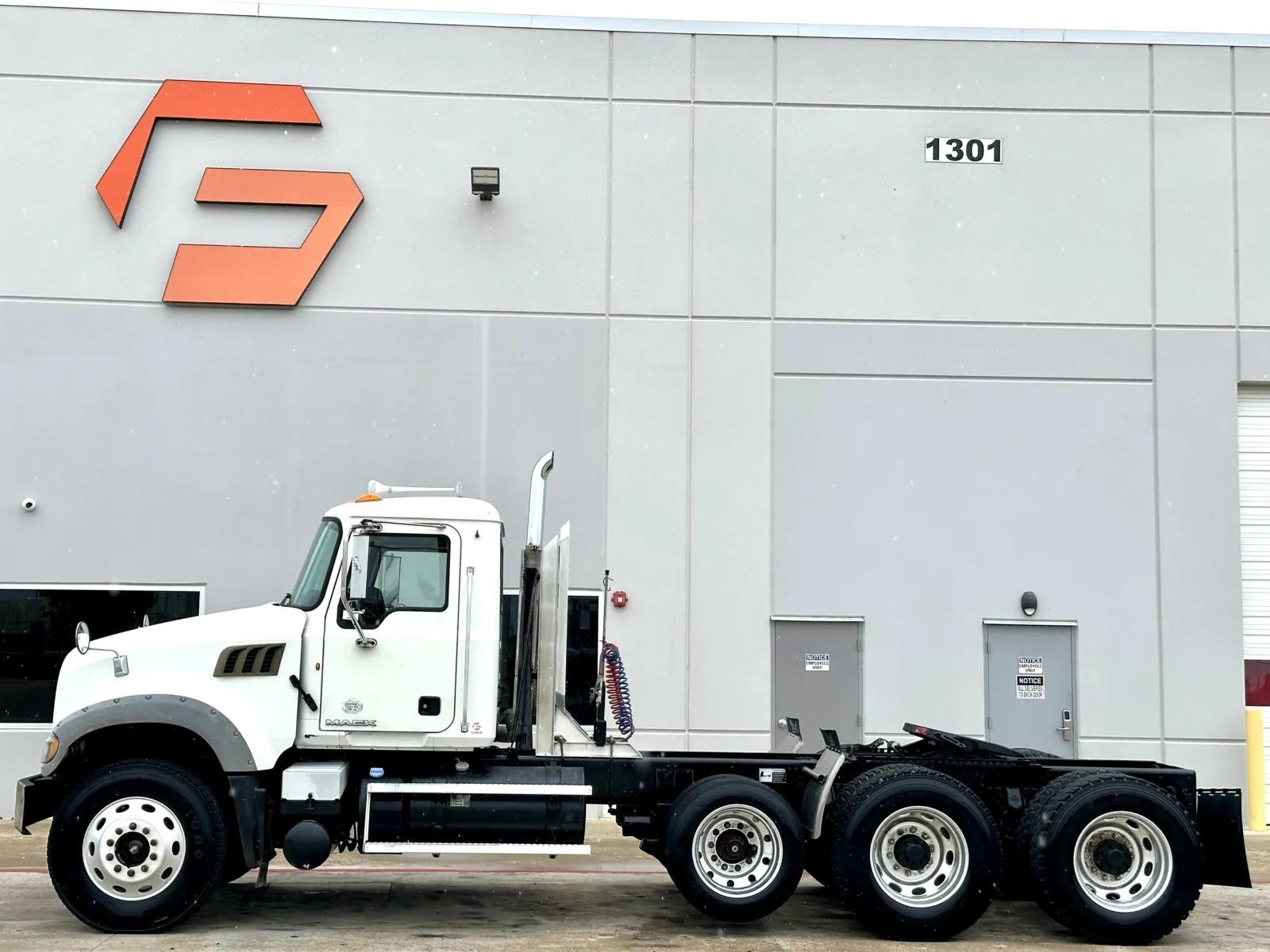 2011 Mack Granite in Hutchins, TX — photo 4