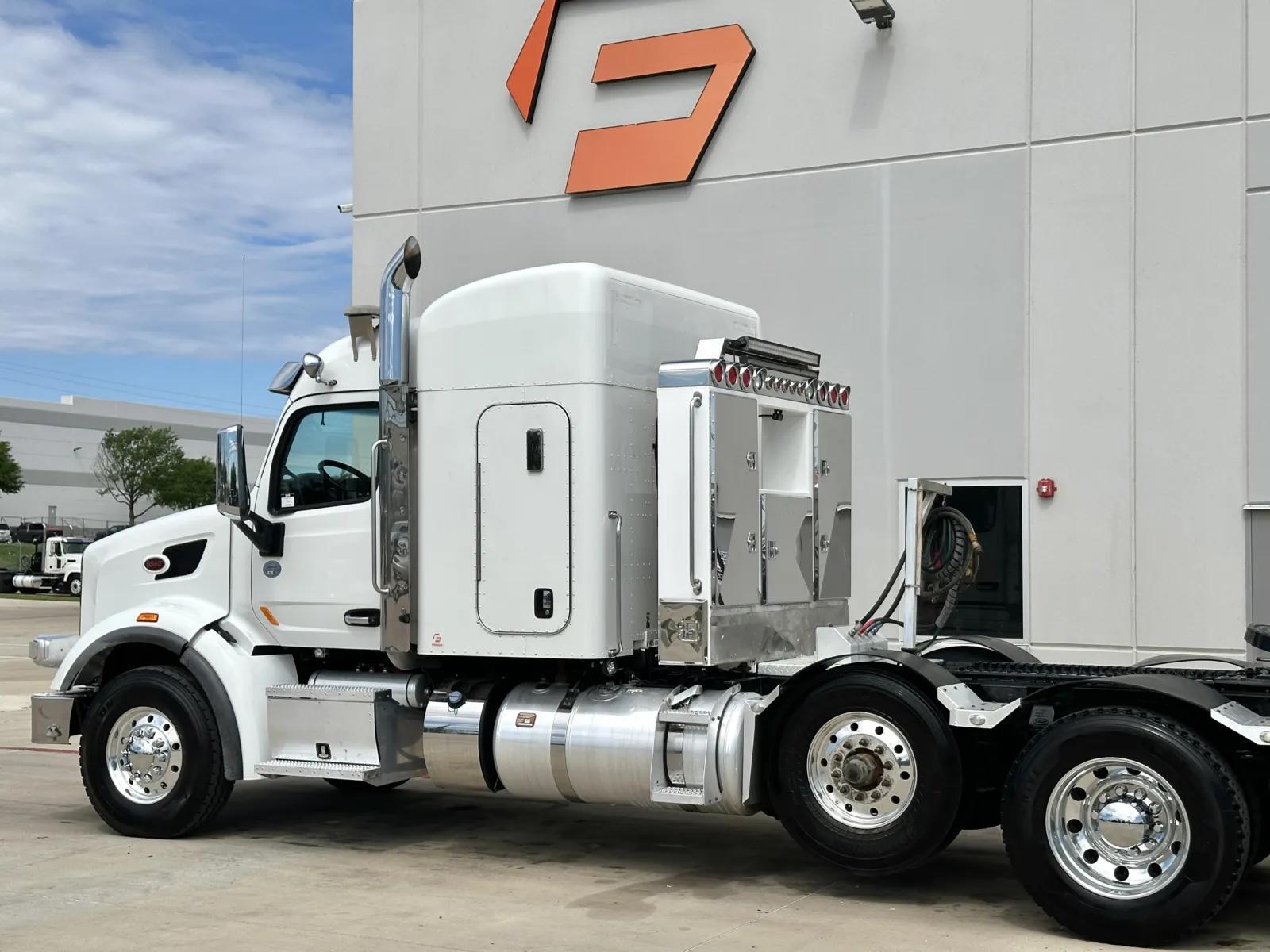 2022 Peterbilt 567 in Hutchins, TX — photo 8