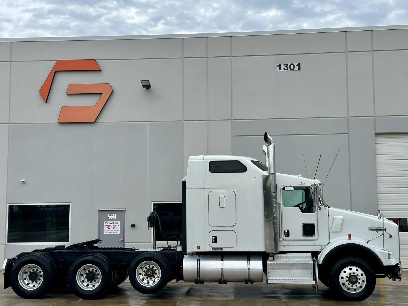2012 Kenworth T800 in Hutchins, TX — photo 3