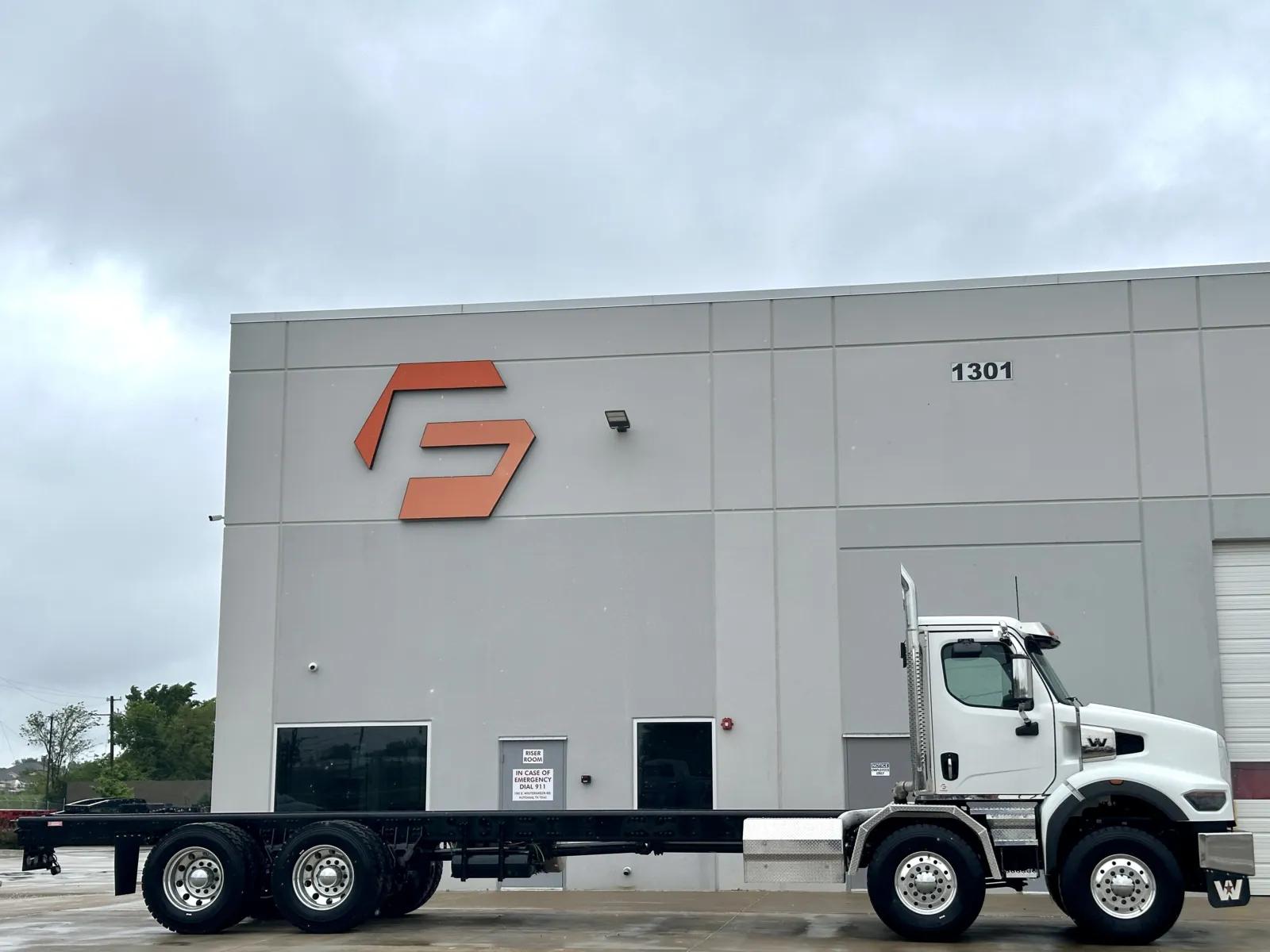 2022 Western Star 49X in Hutchins, TX — photo 3