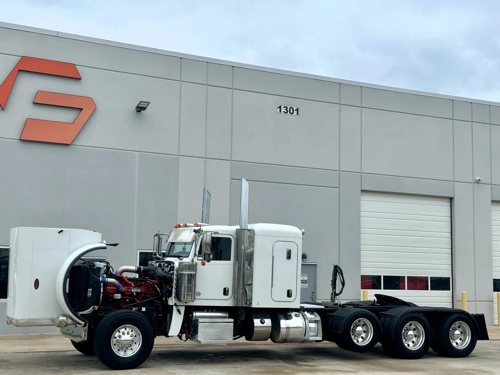 2019 Peterbilt 389 in Hutchins, TX — photo 10