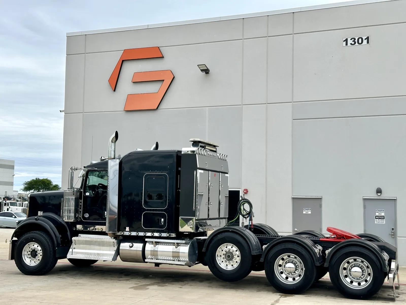 2020 Kenworth W900 in Hutchins, TX — photo 6