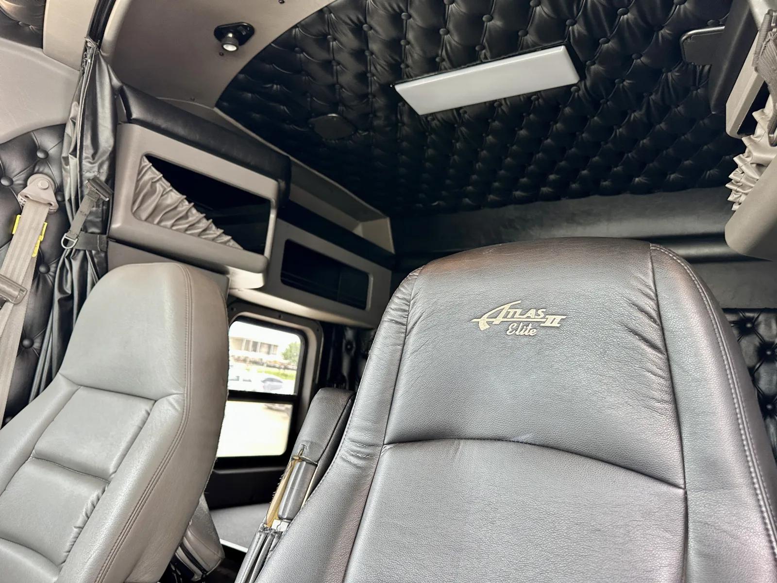 2020 Kenworth W900 in Hutchins, TX — photo 20