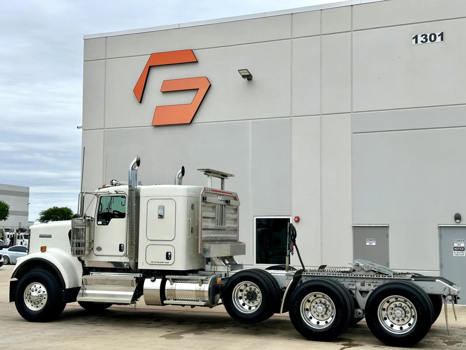 2022 Kenworth W900 in Hutchins, TX — photo 6