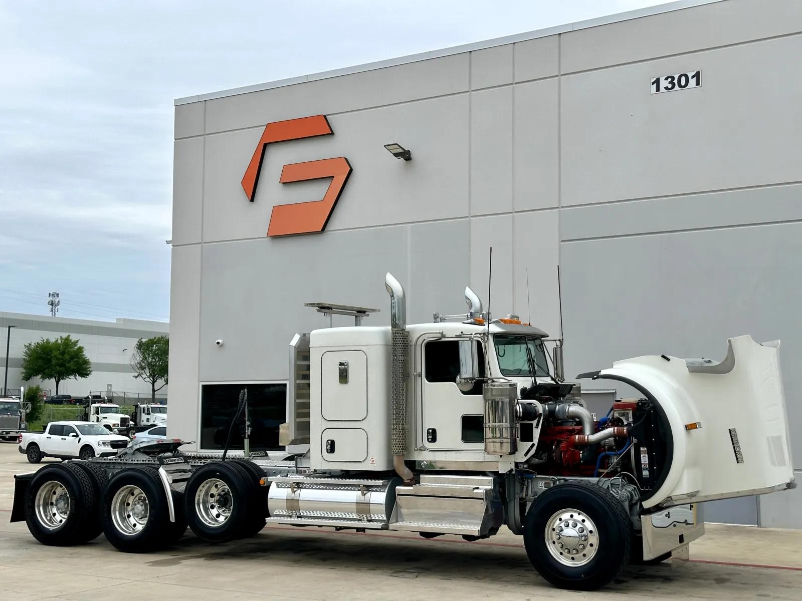 2022 Kenworth W900 in Hutchins, TX — photo 9