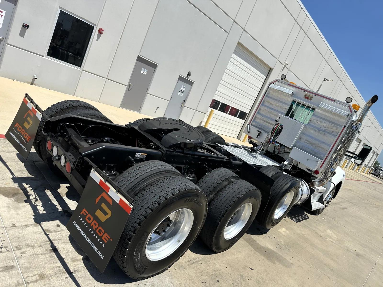 2019 Kenworth T880 in Hutchins, TX — photo 11