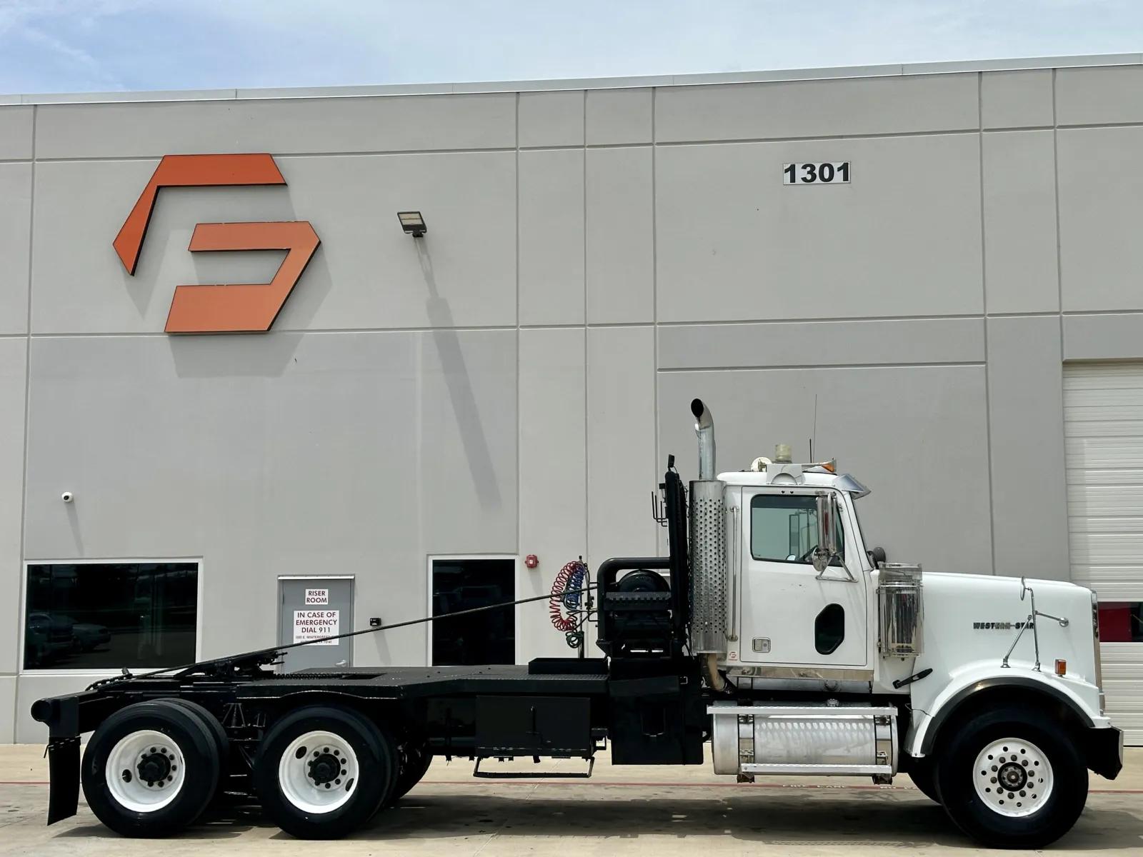 2007 Western Star 4900 in Hutchins, TX — photo 3