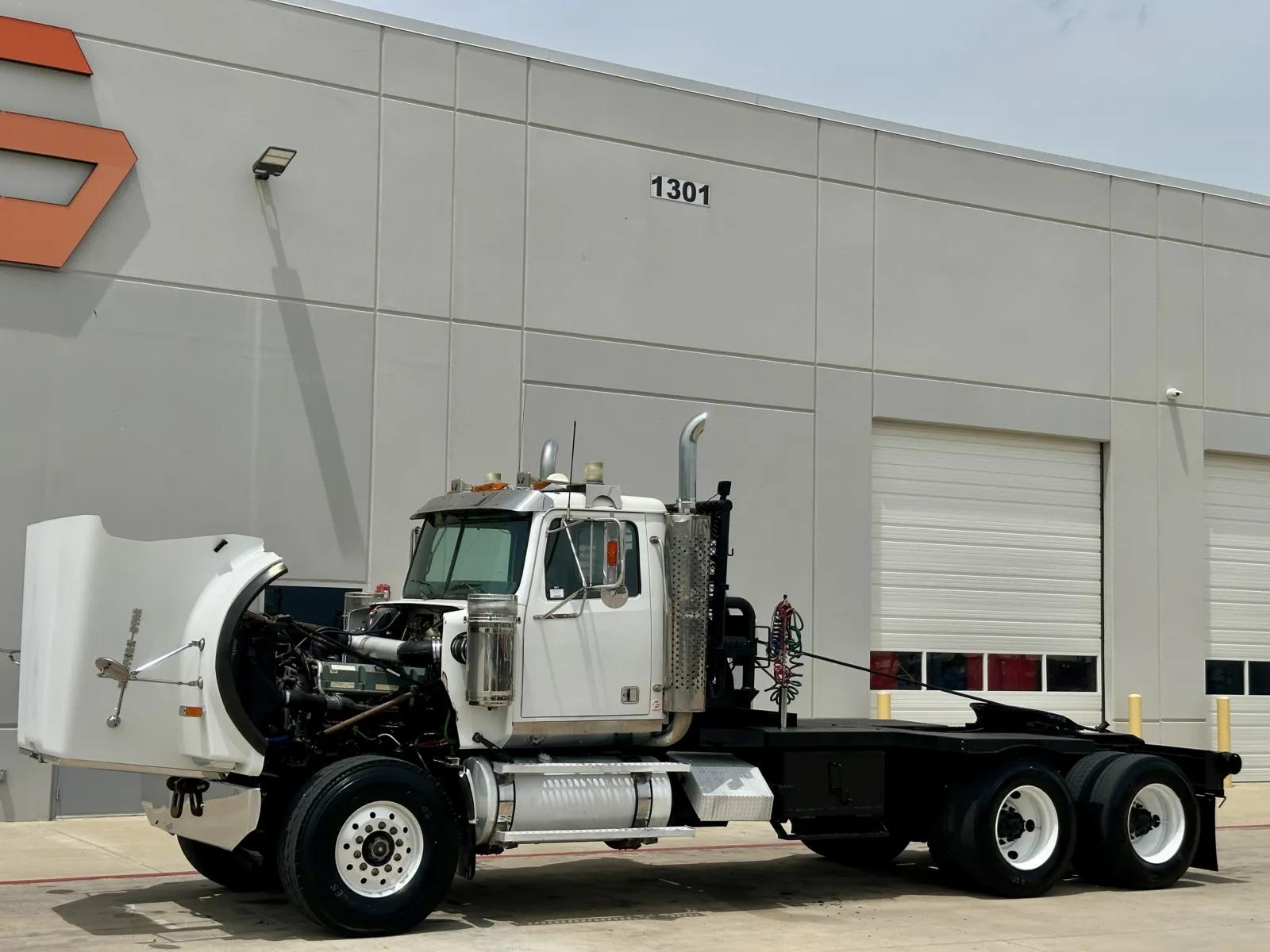 2007 Western Star 4900 in Hutchins, TX — photo 10