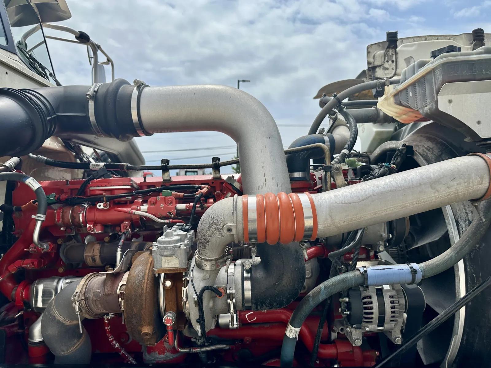 2019 Peterbilt 389 in Hutchins, TX — photo 12
