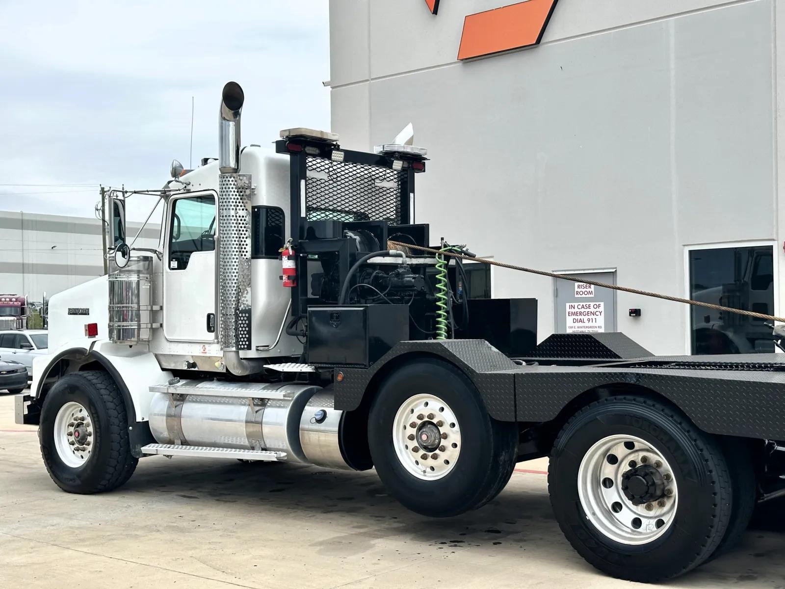 2016 Kenworth T800 in Hutchins, TX — photo 8