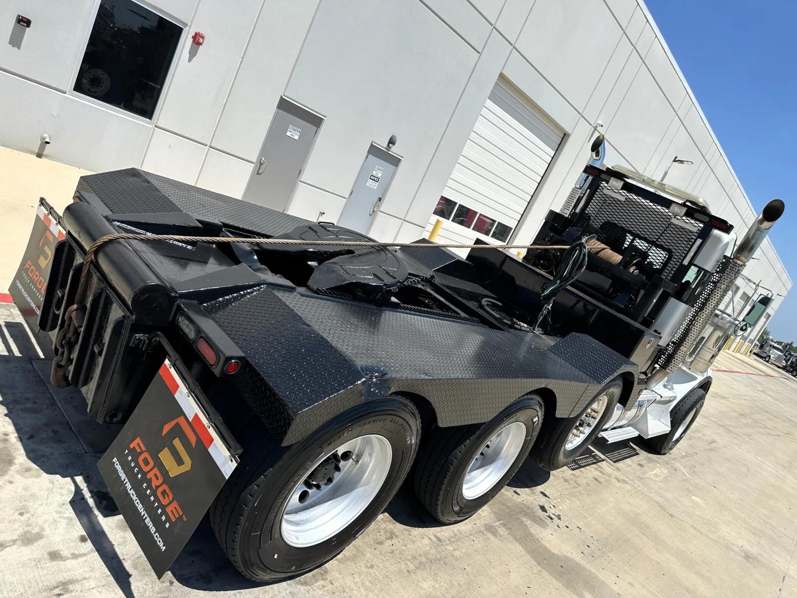 2016 Kenworth T800 in Hutchins, TX — photo 11
