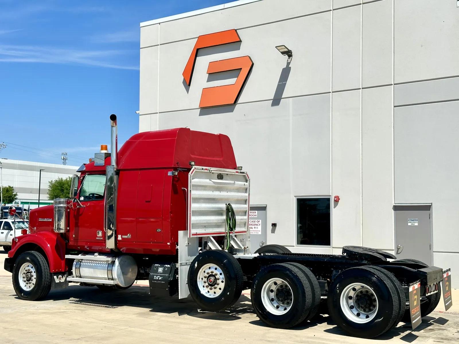 2016 Western Star 4900 in Hutchins, TX — photo 6