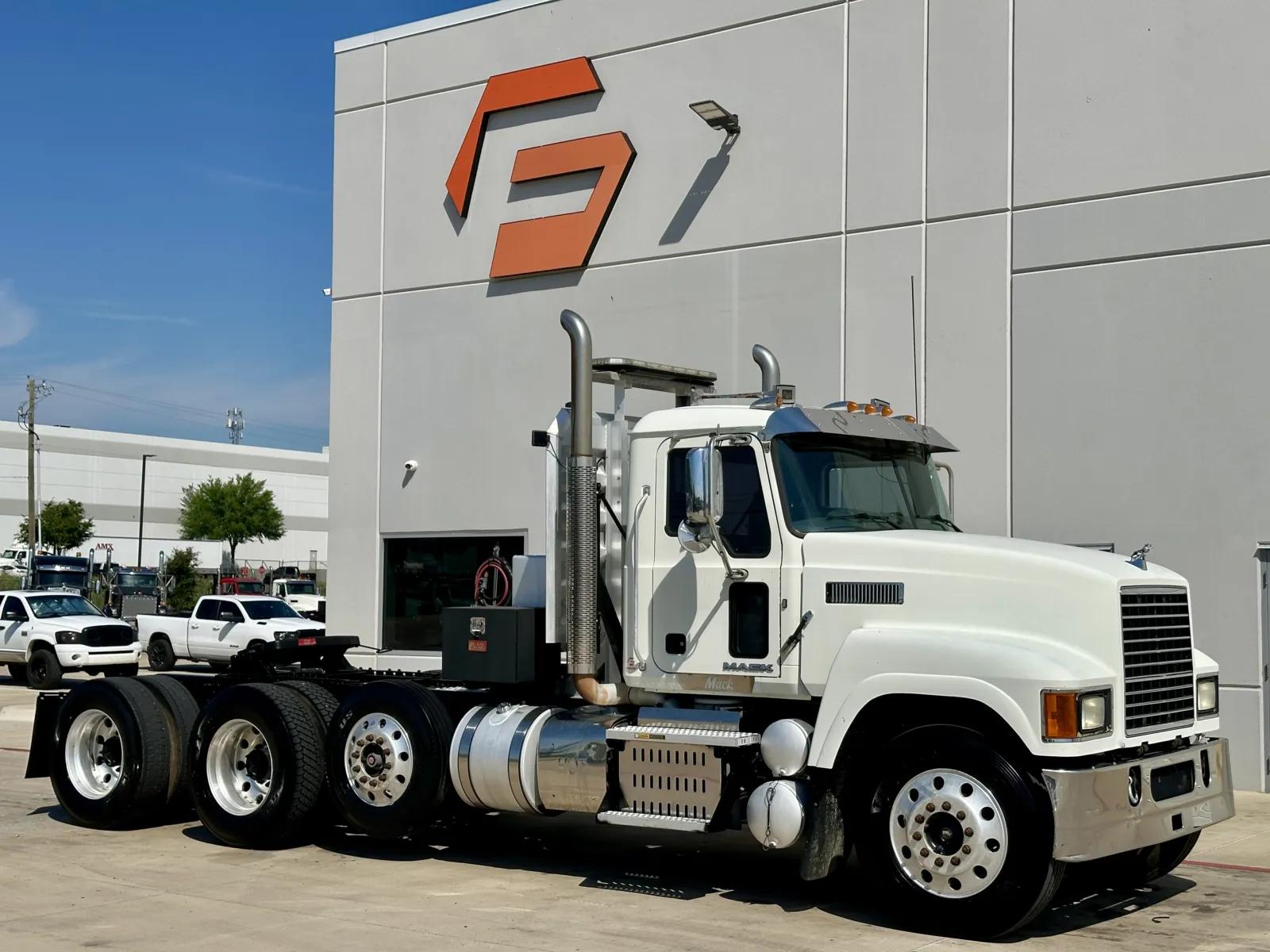 2017 Mack Pinnacle