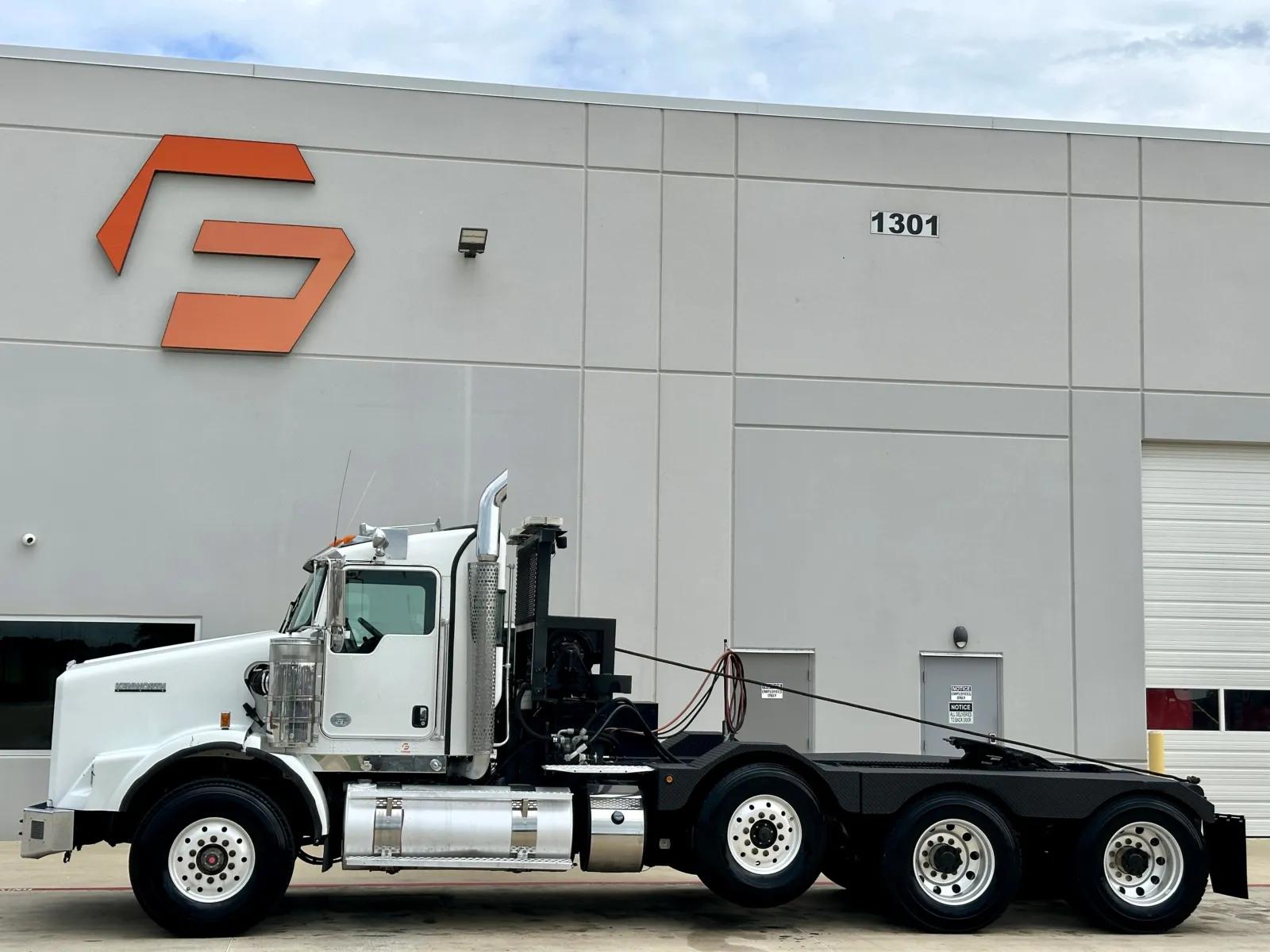 2016 Kenworth T800 in Hutchins, TX — photo 4