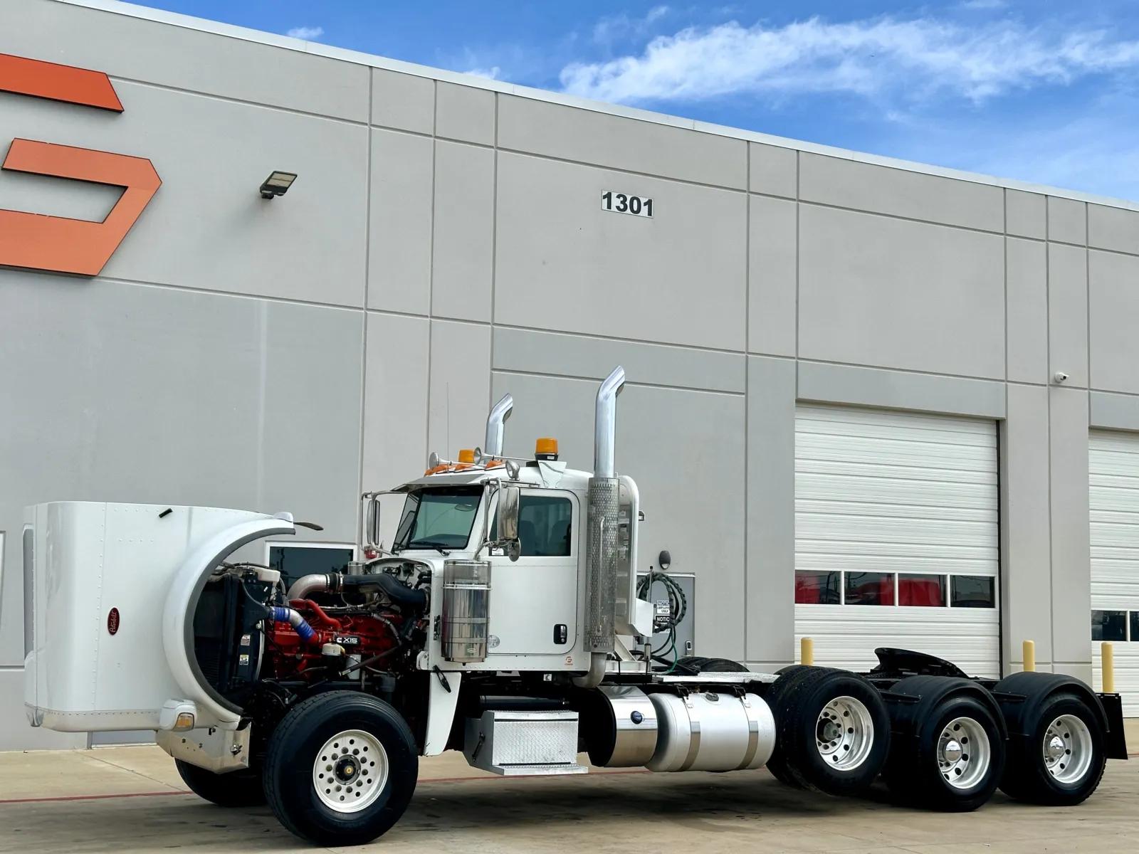 2018 Peterbilt 389 in Hutchins, TX — photo 10