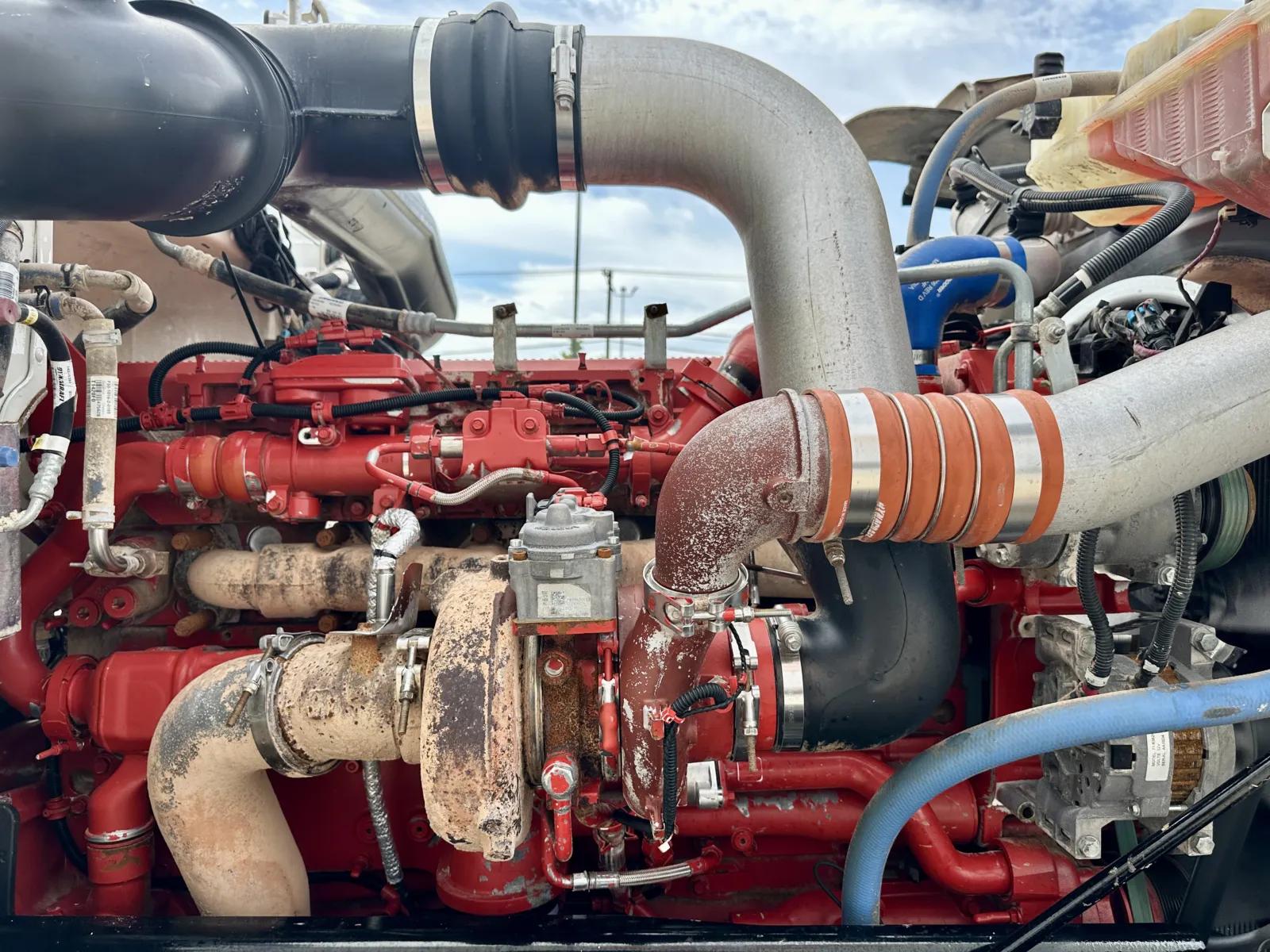 2018 Peterbilt 389 in Hutchins, TX — photo 12