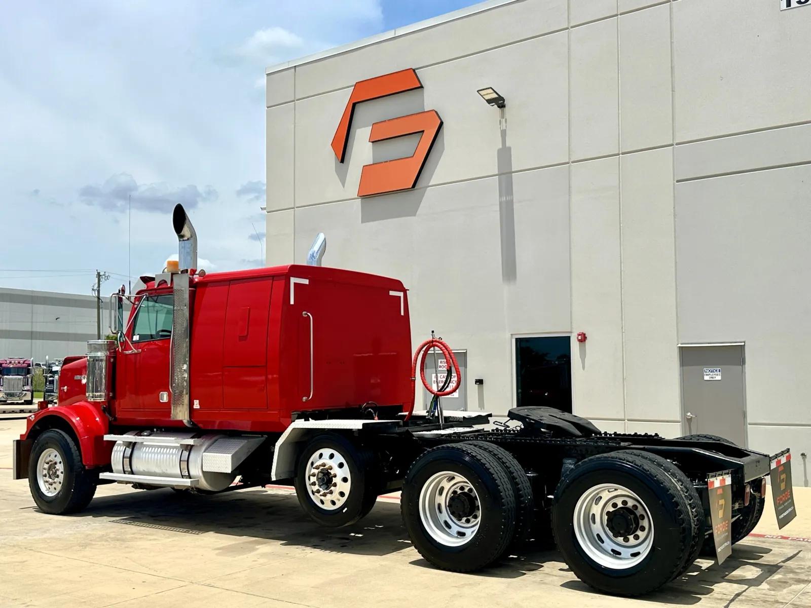 2007 Western Star 4900 in Hutchins, TX — photo 6