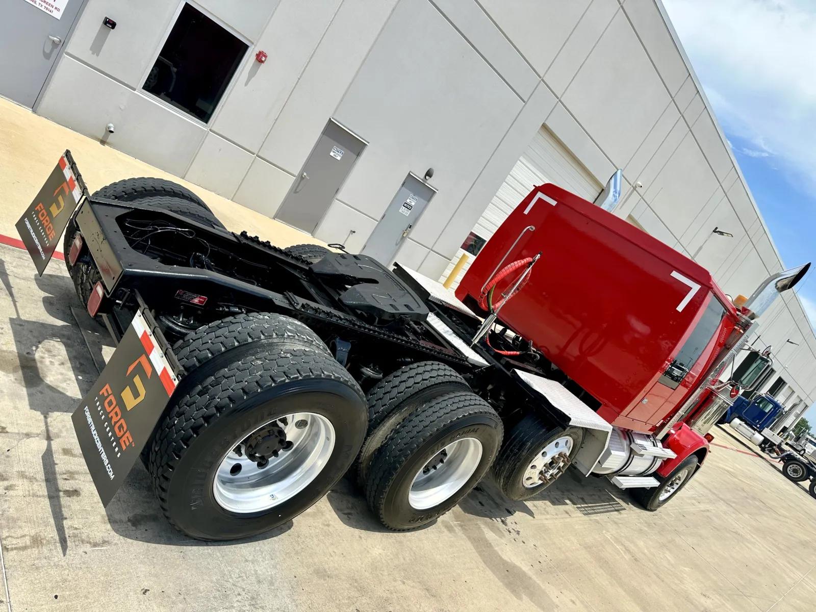 2007 Western Star 4900 in Hutchins, TX — photo 11