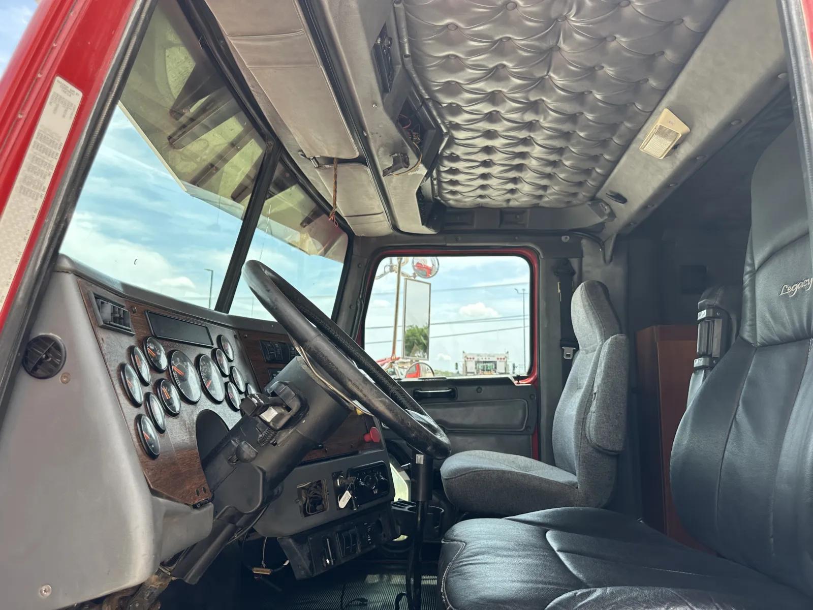 2007 Western Star 4900 in Hutchins, TX — photo 14