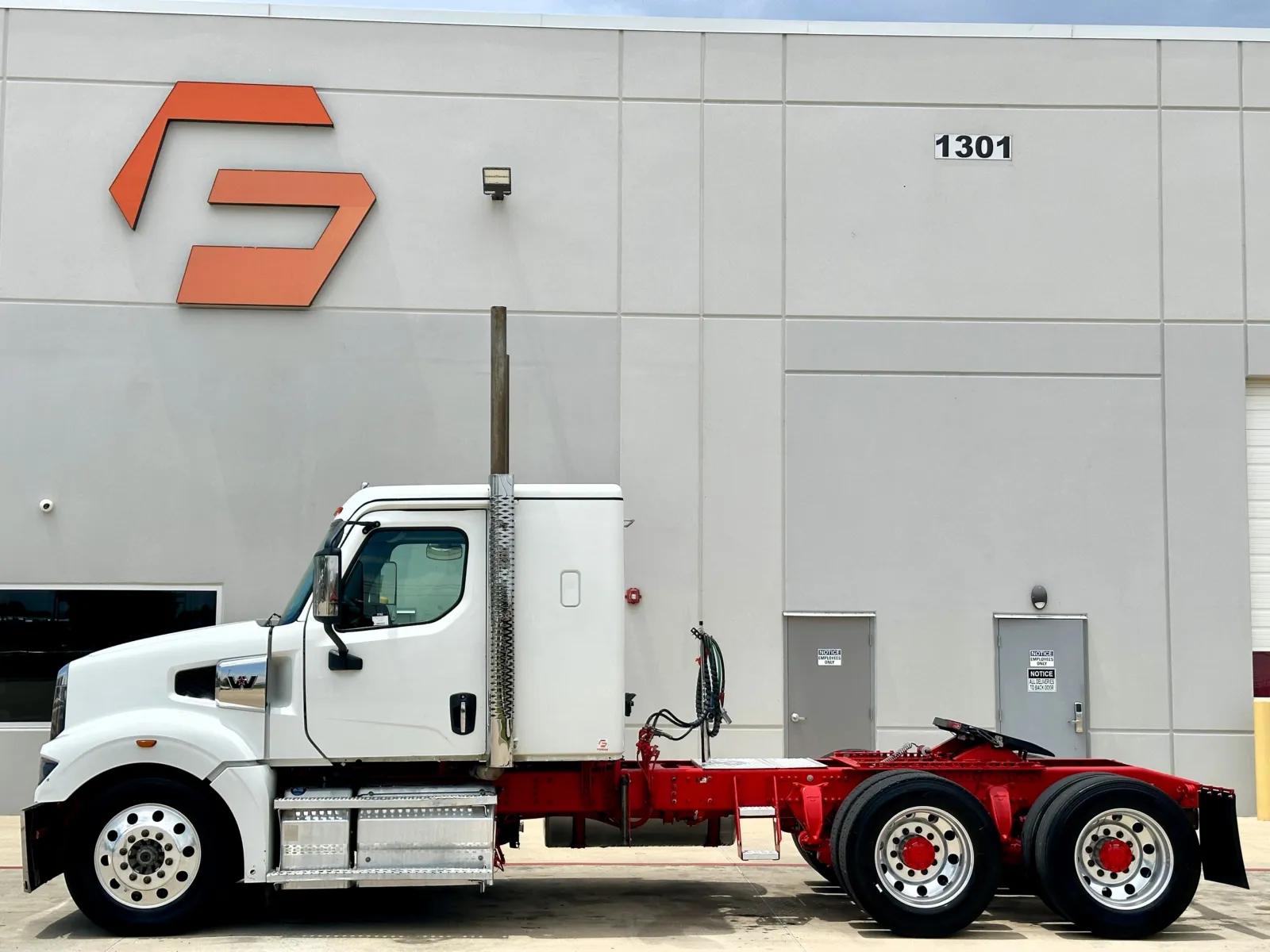 2024 Western Star 49X in Hutchins, TX — photo 4