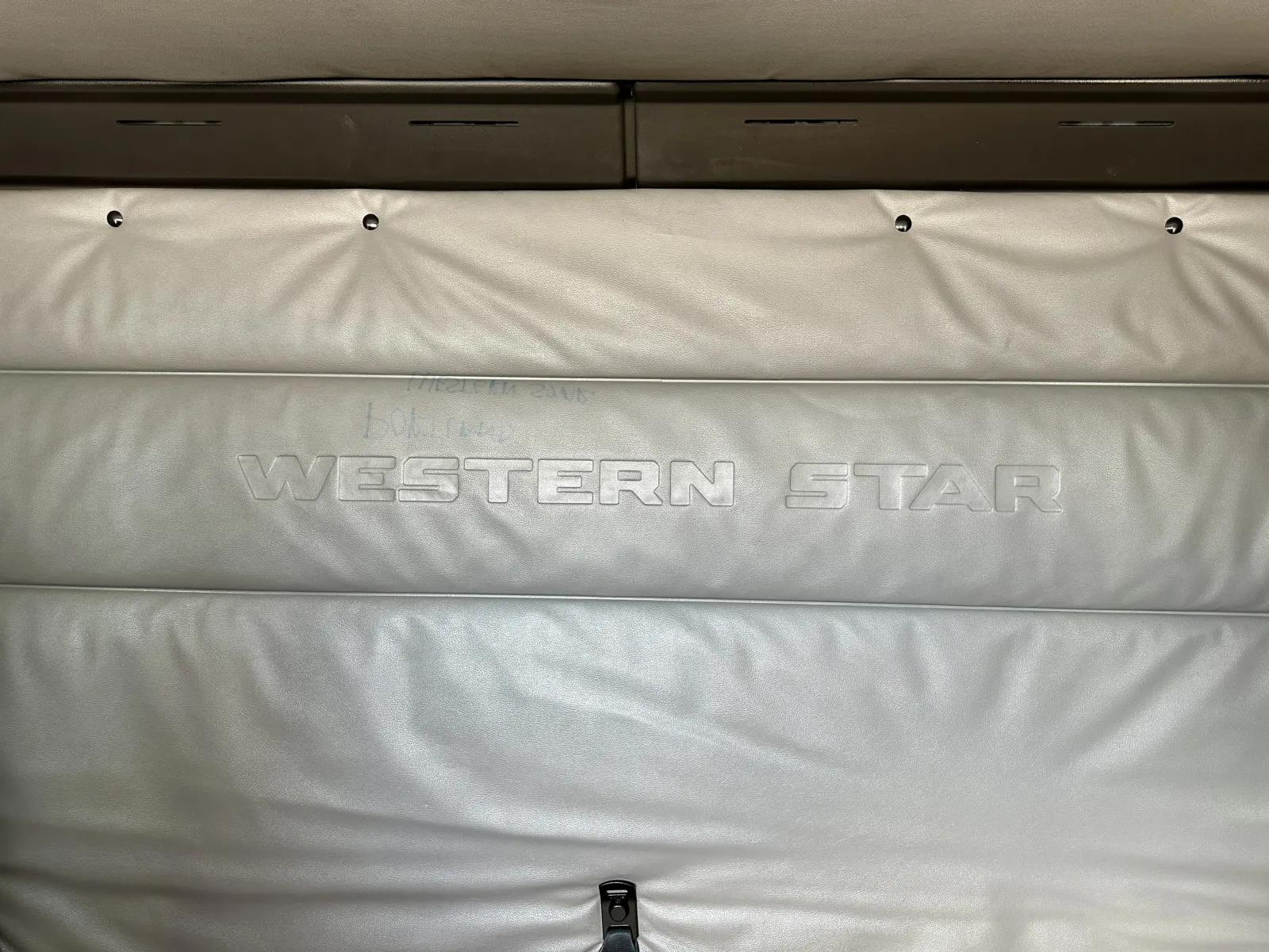 2024 Western Star 49X in Hutchins, TX — photo 23