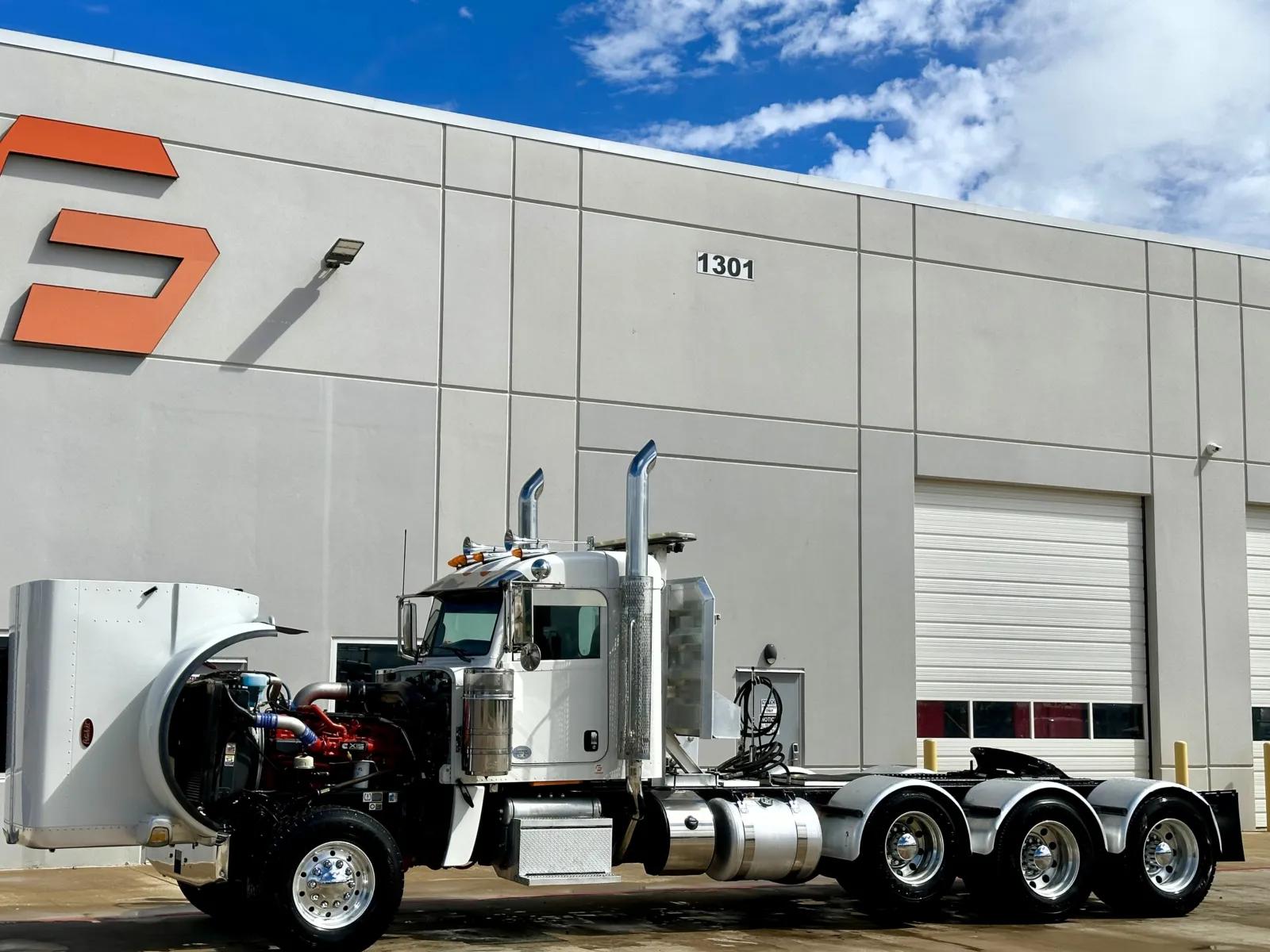 2019 Peterbilt 389 in Hutchins, TX — photo 10