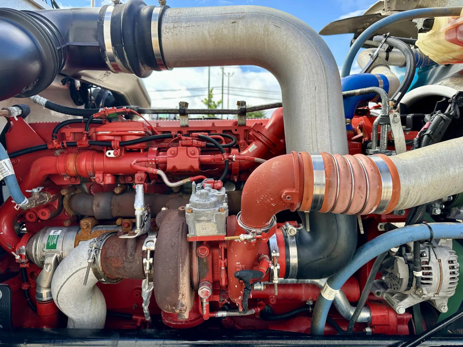 2019 Peterbilt 389 in Hutchins, TX — photo 12