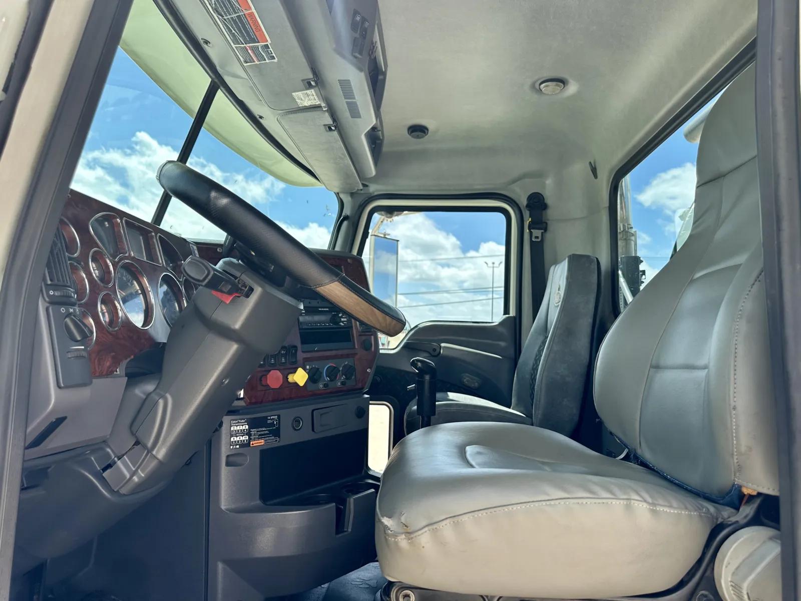 2015 Mack Pinnacle in Hutchins, TX — photo 14