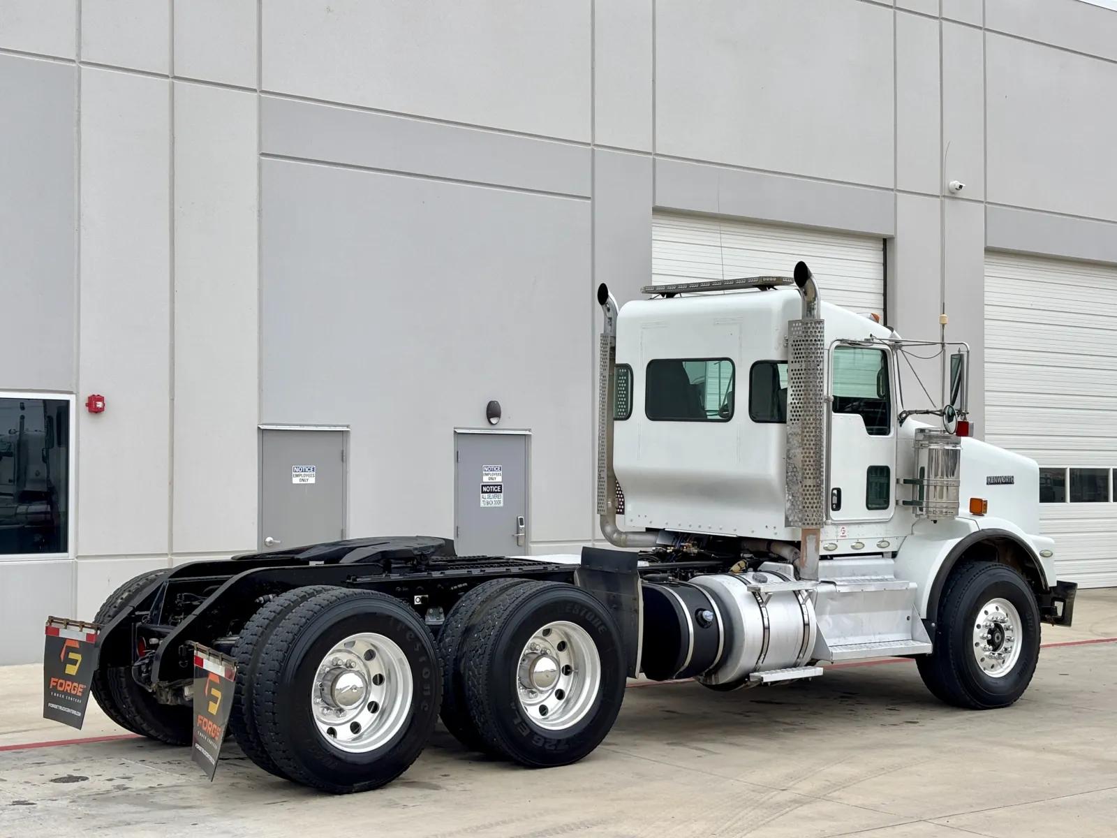 2013 Kenworth T800 in Hutchins, TX — photo 5
