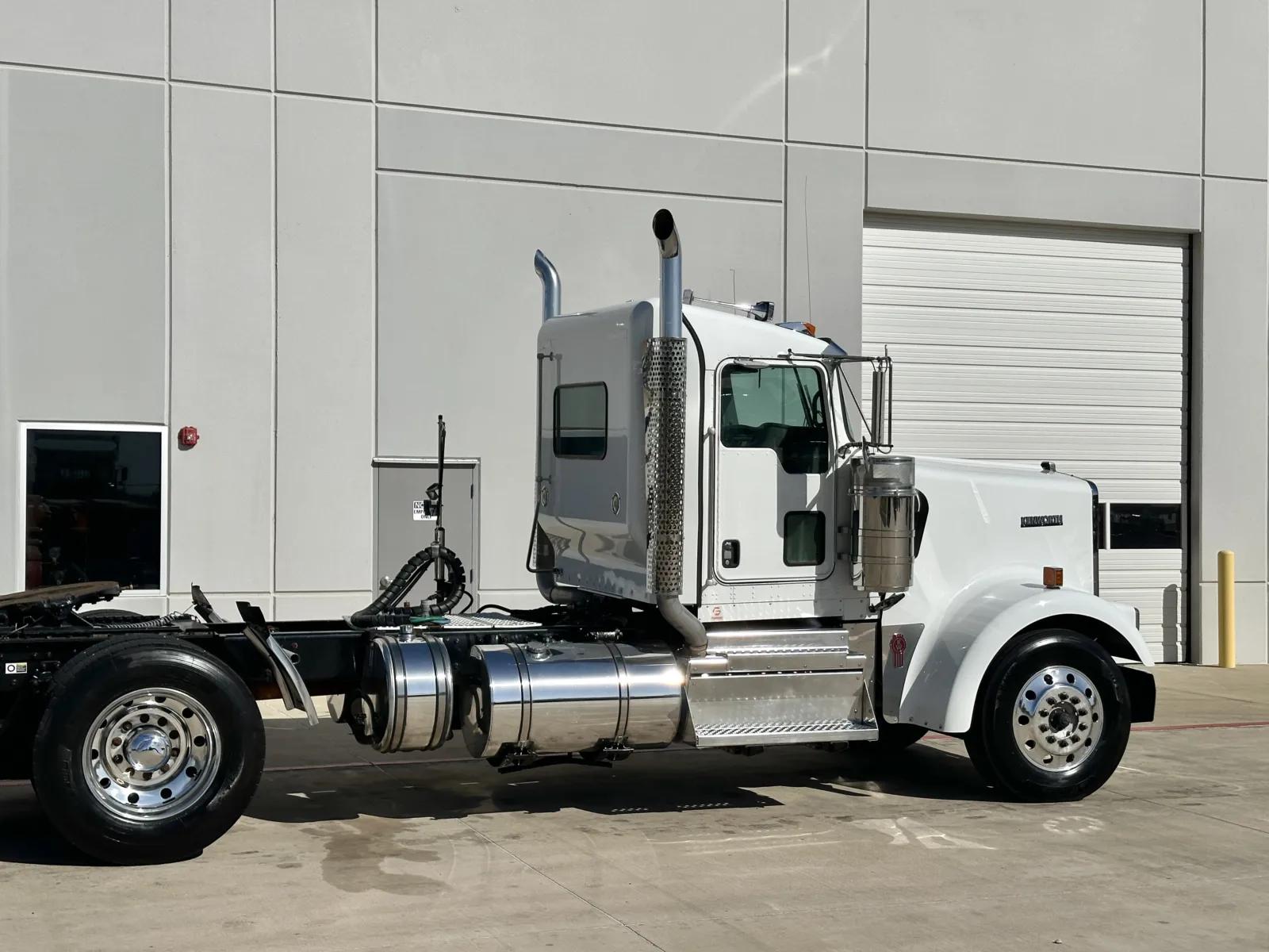 2019 Kenworth W900 in Hutchins, TX — photo 7