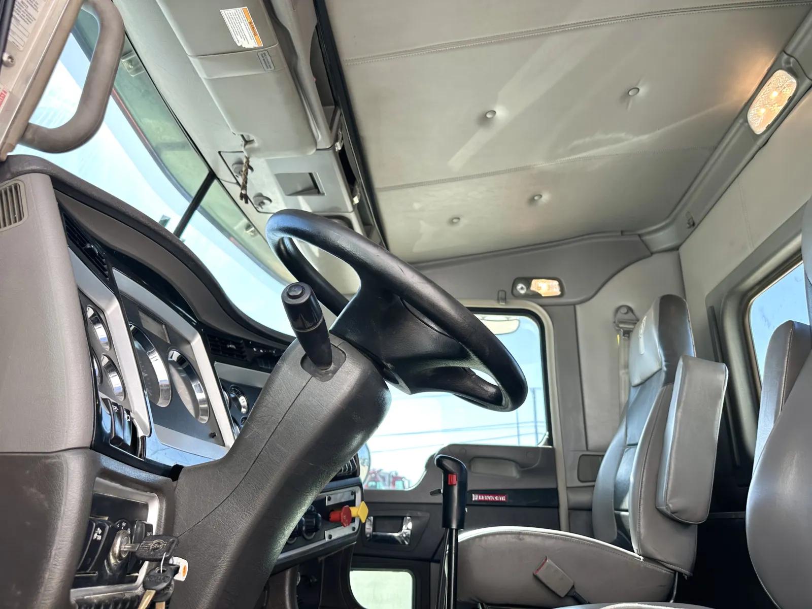 2019 Kenworth W900 in Hutchins, TX — photo 14