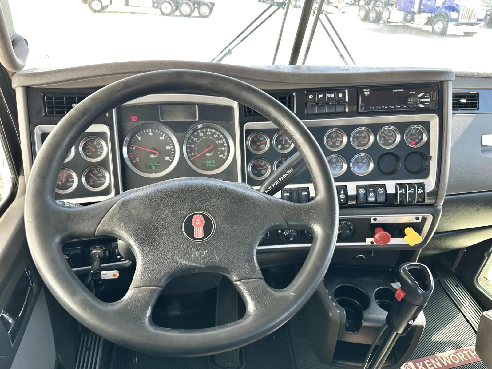 2019 Kenworth W900 in Hutchins, TX — photo 16