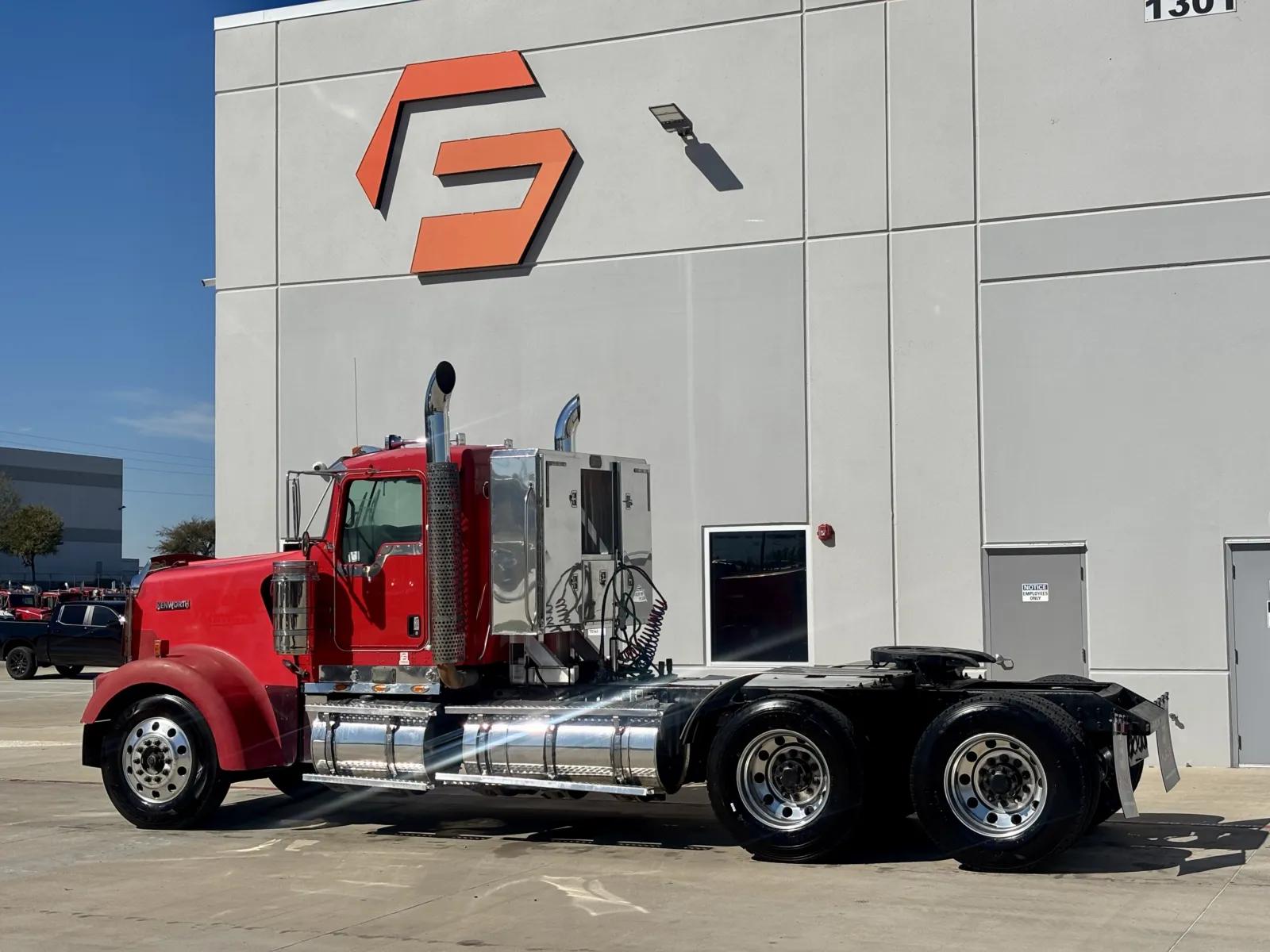 2009 Kenworth W900 in Hutchins, TX — photo 6