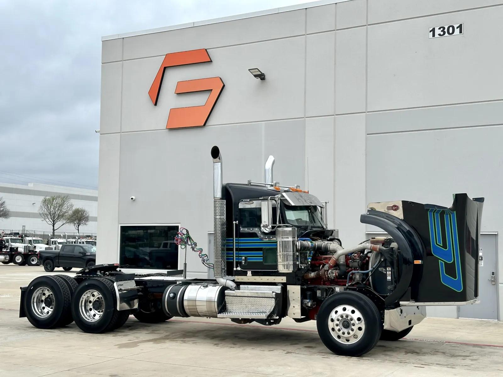 2020 Kenworth W900 in Hutchins, TX — photo 9