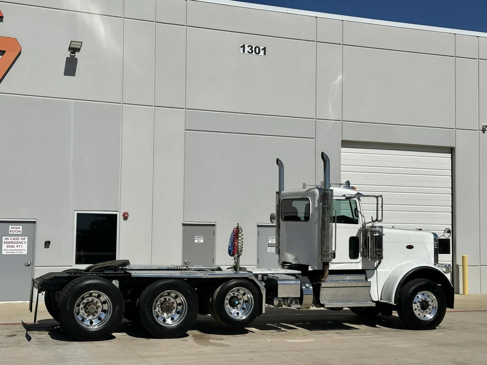 2019 Peterbilt 389 in Hutchins, TX — photo 5
