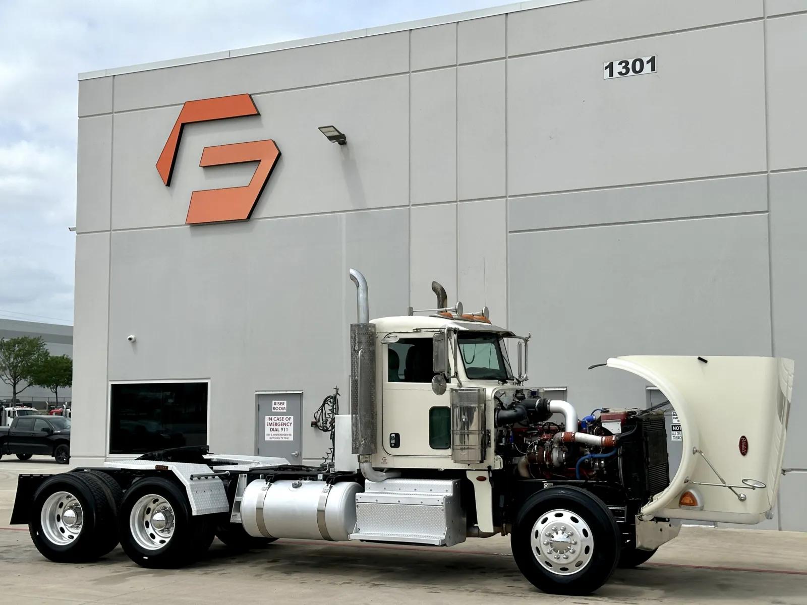 2012 Peterbilt 367 in Hutchins, TX — photo 9