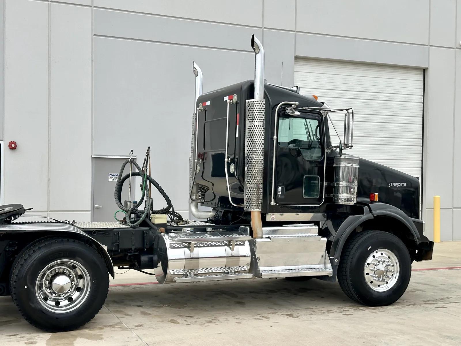 2015 Kenworth T800 in Hutchins, TX — photo 7